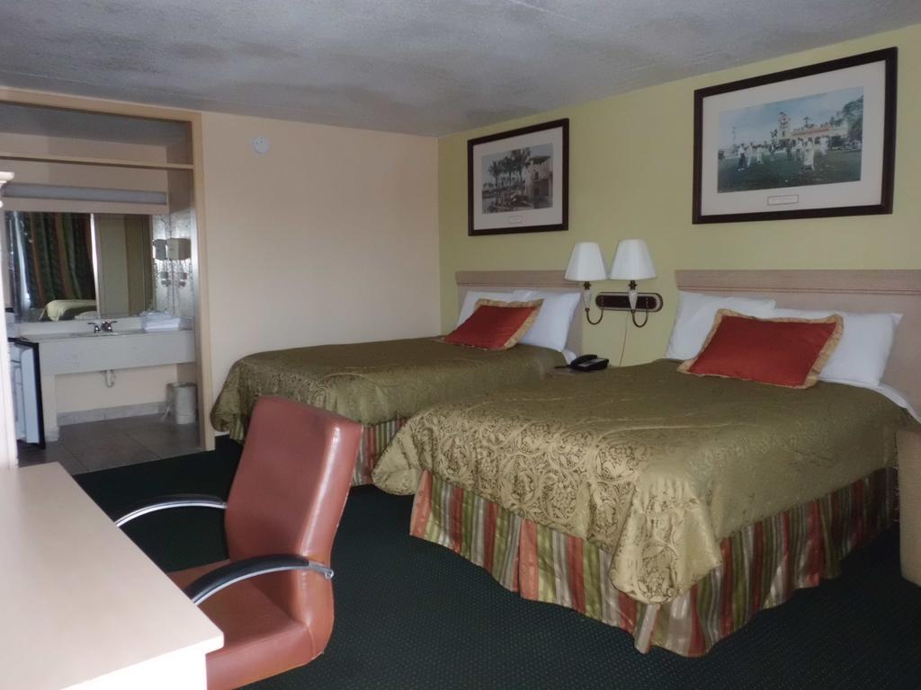 America'S Best Inn & Suites-เลคแลนด์ ภายนอก รูปภาพ